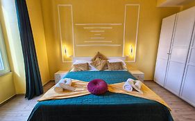 Residenze Serventi Longhi